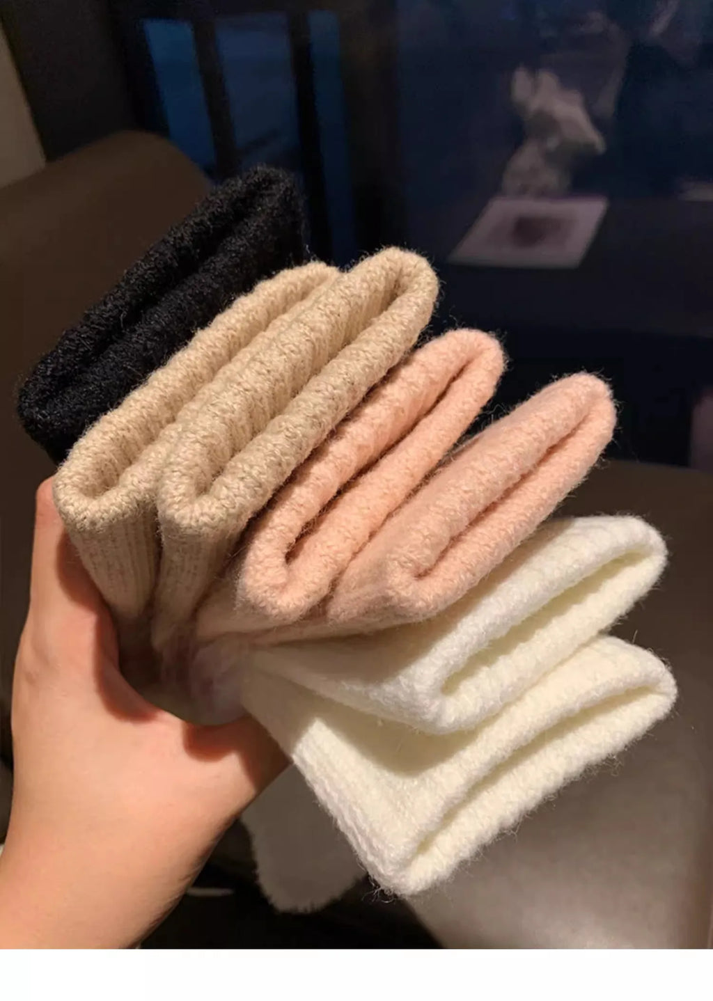 Guantes suaves de invierno con medio dedo para mujer.
