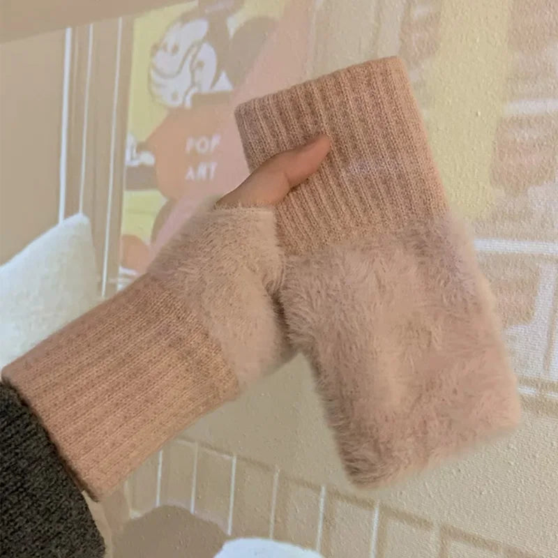 Guantes suaves de invierno con medio dedo para mujer.