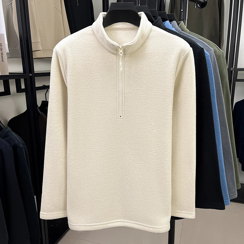 Sudadera con capucha de media cremallera de forro polar para hombre.